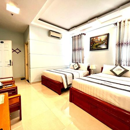 Yen Nam Hotel Nguyen Trong Tuyen Cidade de Ho Chi Minh Exterior foto