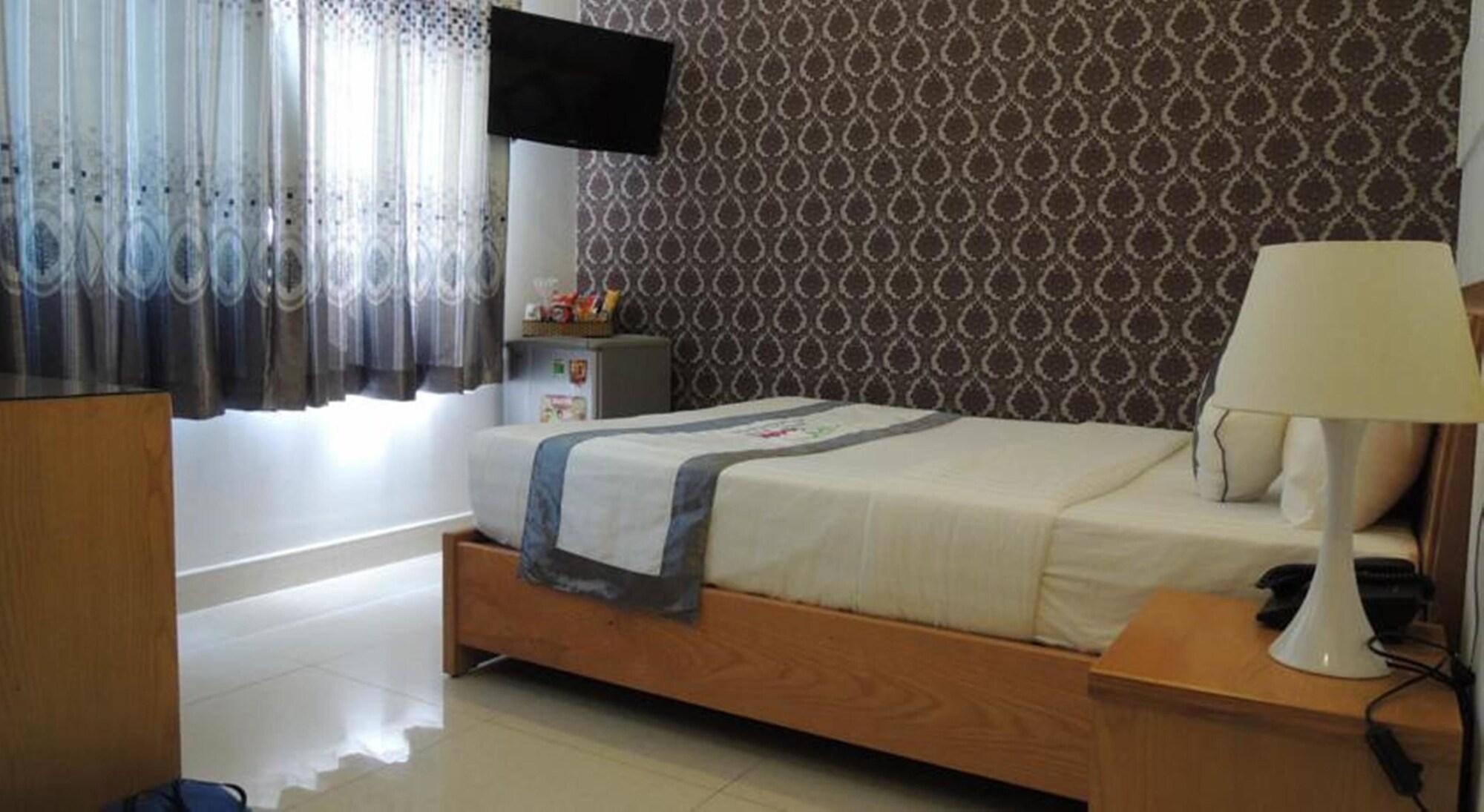 Yen Nam Hotel Nguyen Trong Tuyen Cidade de Ho Chi Minh Exterior foto