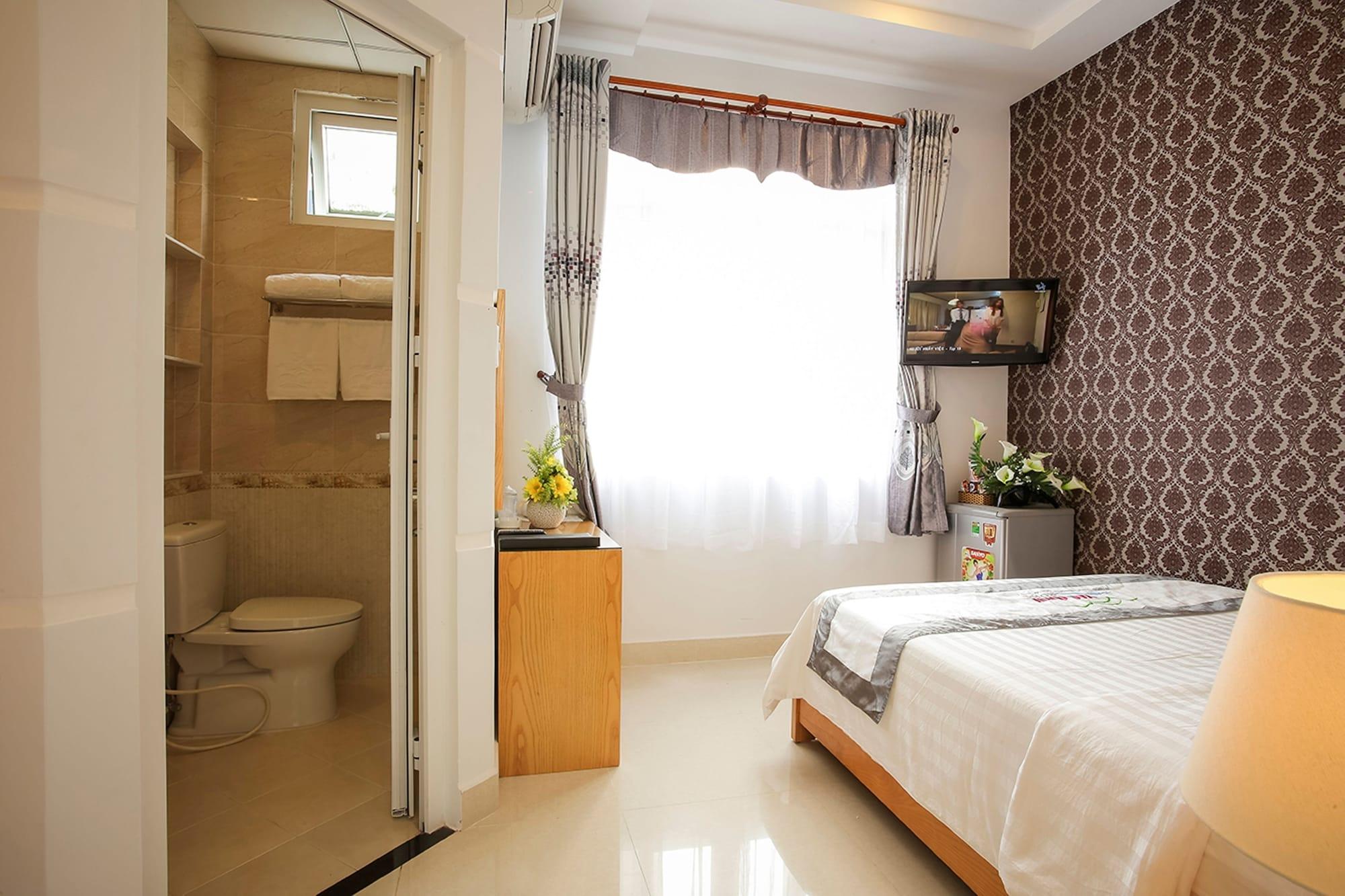 Yen Nam Hotel Nguyen Trong Tuyen Cidade de Ho Chi Minh Exterior foto