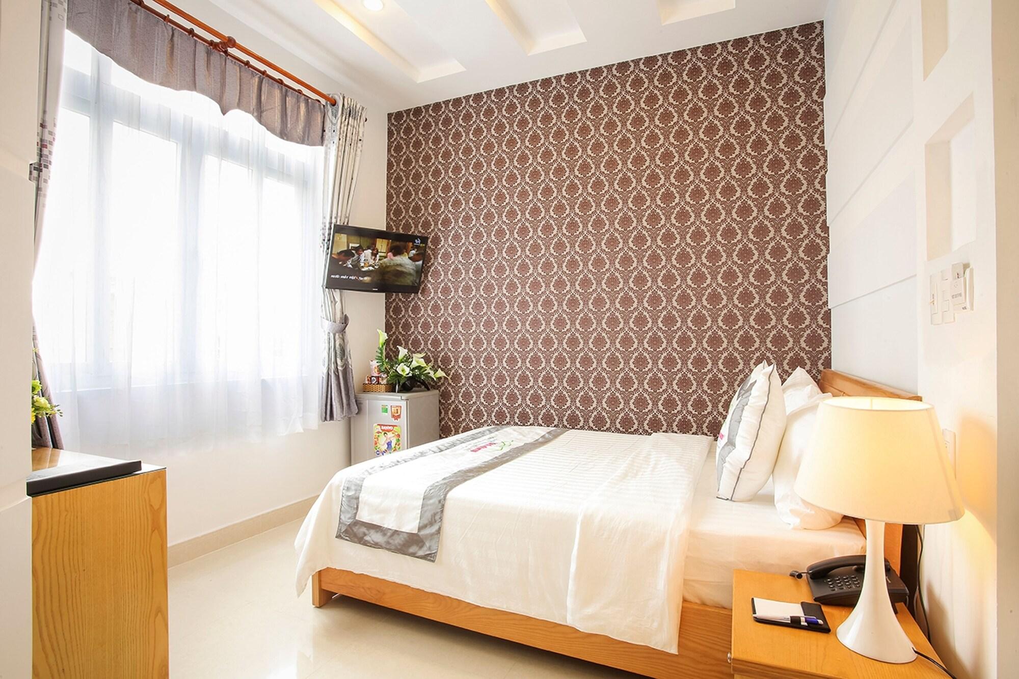 Yen Nam Hotel Nguyen Trong Tuyen Cidade de Ho Chi Minh Exterior foto