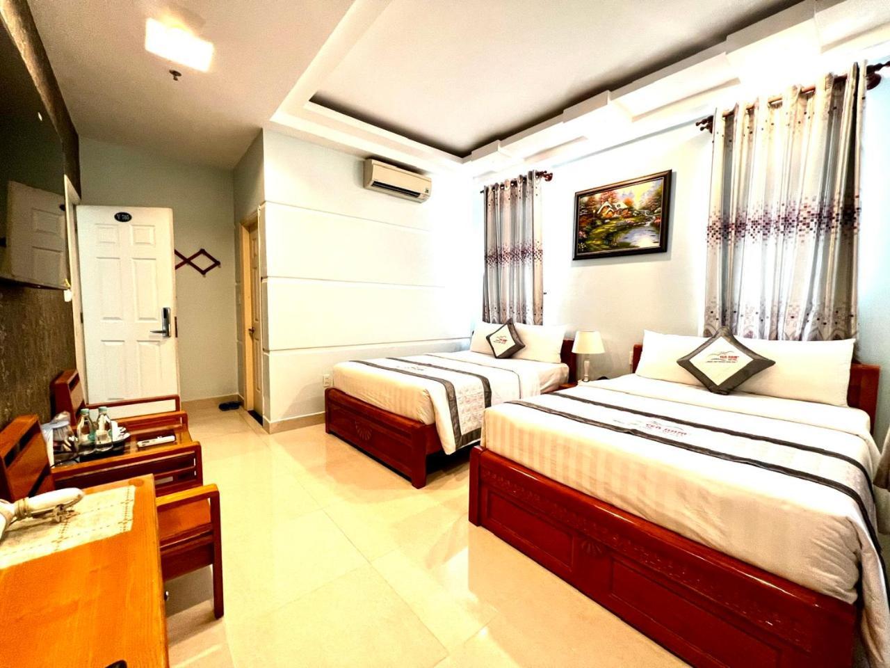 Yen Nam Hotel Nguyen Trong Tuyen Cidade de Ho Chi Minh Exterior foto