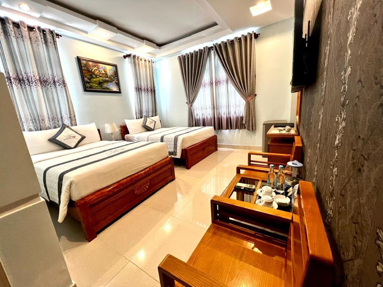 Yen Nam Hotel Nguyen Trong Tuyen Cidade de Ho Chi Minh Exterior foto