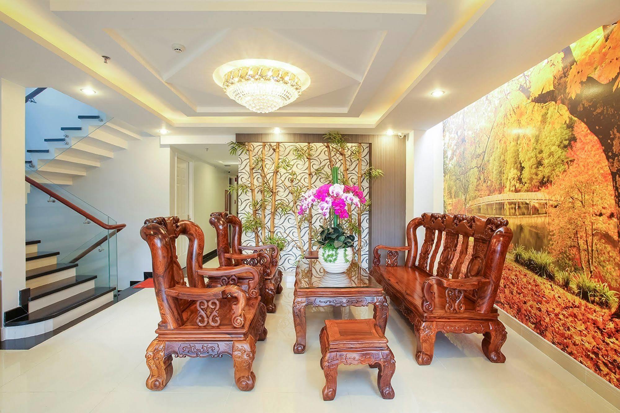 Yen Nam Hotel Nguyen Trong Tuyen Cidade de Ho Chi Minh Exterior foto