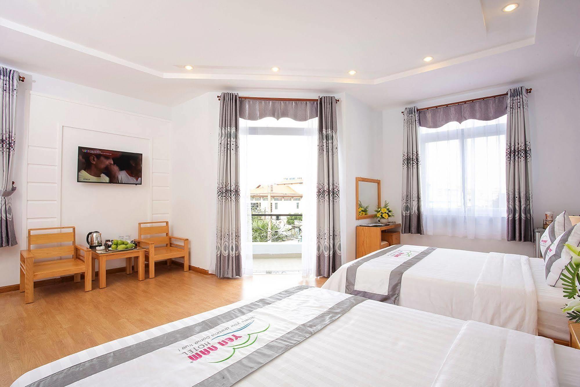 Yen Nam Hotel Nguyen Trong Tuyen Cidade de Ho Chi Minh Exterior foto